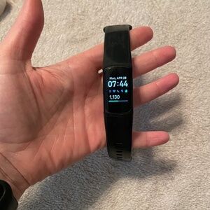 Fitbit Charge 6